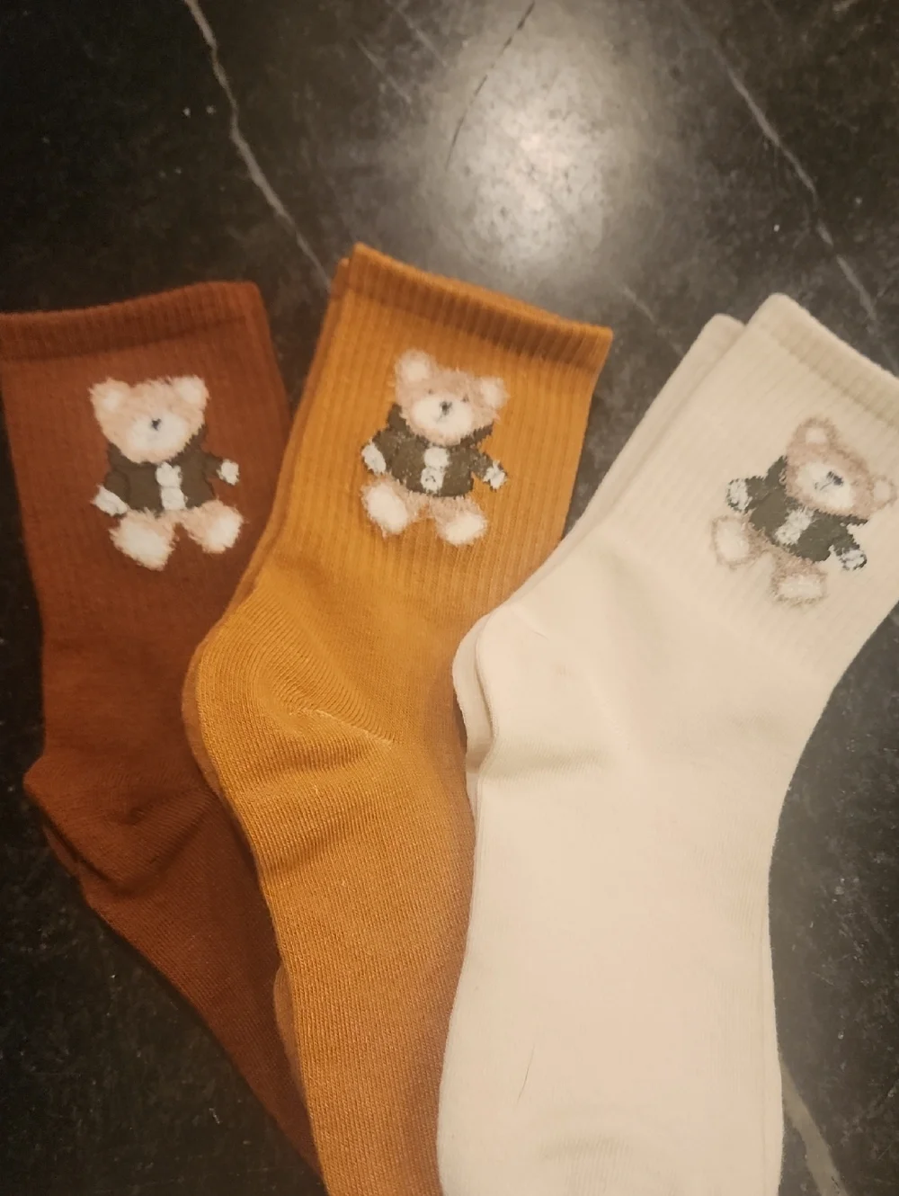 Womens Teddy Bear Crew Socks - White, Cream, Brown NWOT